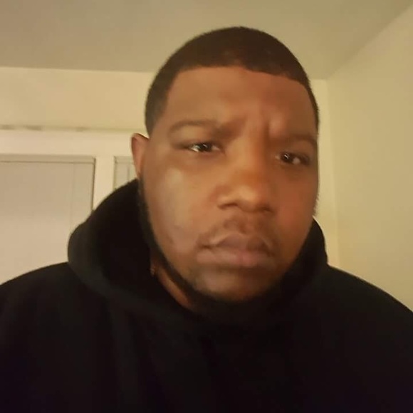 Meet your Posher, Mark - Picture 1 of 1